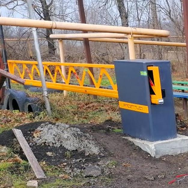 Шлагбаум откатного типа в Ставрополе установили за 20 дней по цене 194.200 рублей.